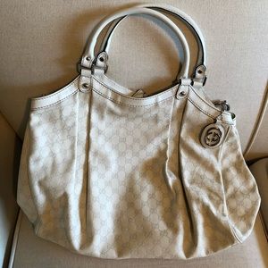 Gucci bag!! NEW, Authentic !!
